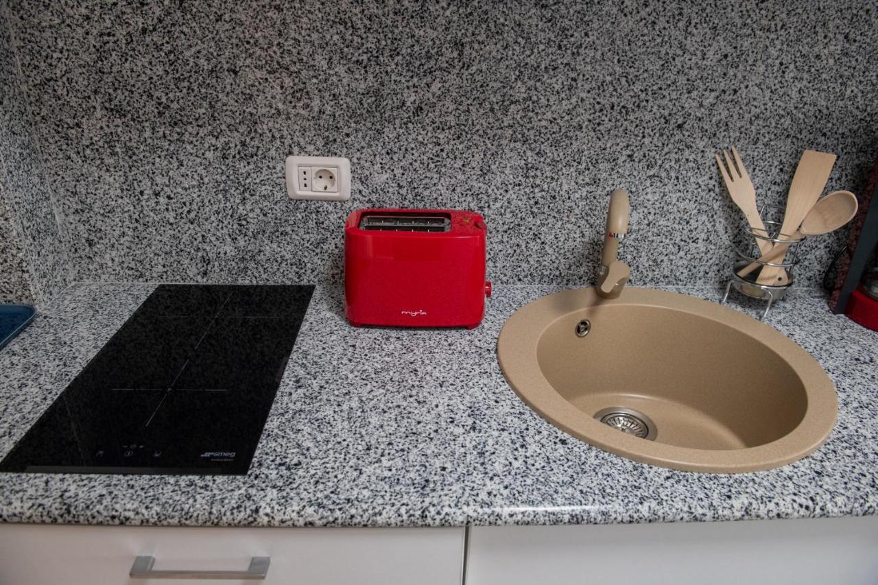 Apart Hotel Center Piatra Neamţ エクステリア 写真